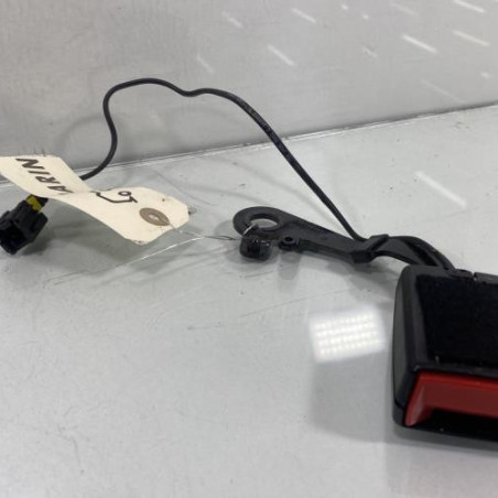 Attache ceinture arriere droit PEUGEOT 5008 1 Photo n°1
