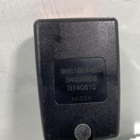 Attache ceinture arriere droit PEUGEOT 5008 1