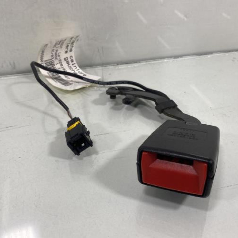 Attache ceinture arriere gauche PEUGEOT 5008 1 Photo n°1