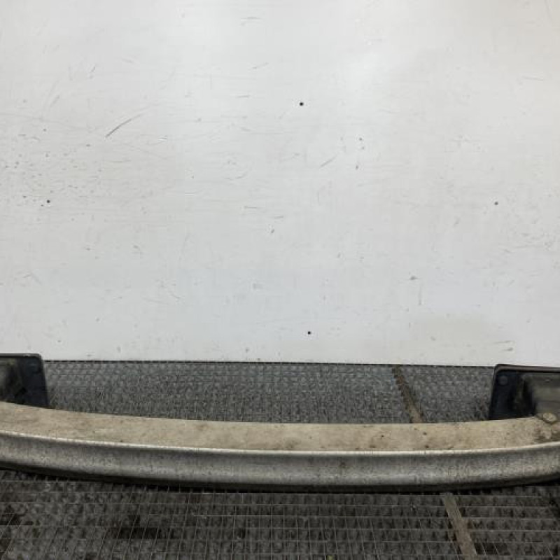Renfort pare choc arriere (traverse) MERCEDES CLASSE R 251 Photo n°4