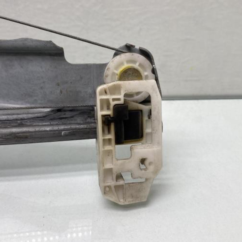 Leve vitre electrique avant gauche RENAULT SCENIC 2 Photo n°2
