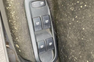 Leve vitre electrique avant droit RENAULT SCENIC 2