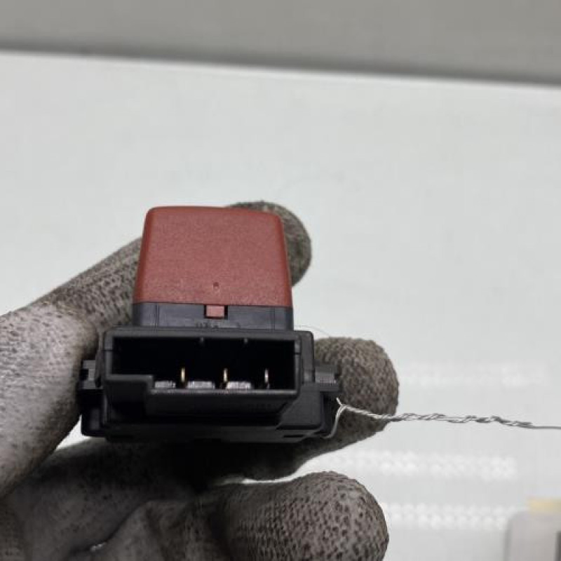 Bouton de warning RENAULT SAFRANE Photo n°4