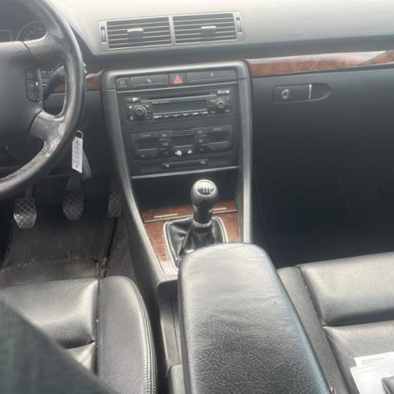 Serrure arriere gauche AUDI A4 2 Photo n°8