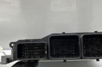 Calculateur moteur PEUGEOT 207