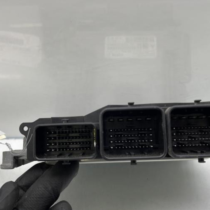 Calculateur moteur PEUGEOT 207 Photo n°3