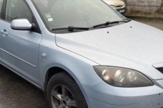 Pare boue arriere droit MAZDA 3 1