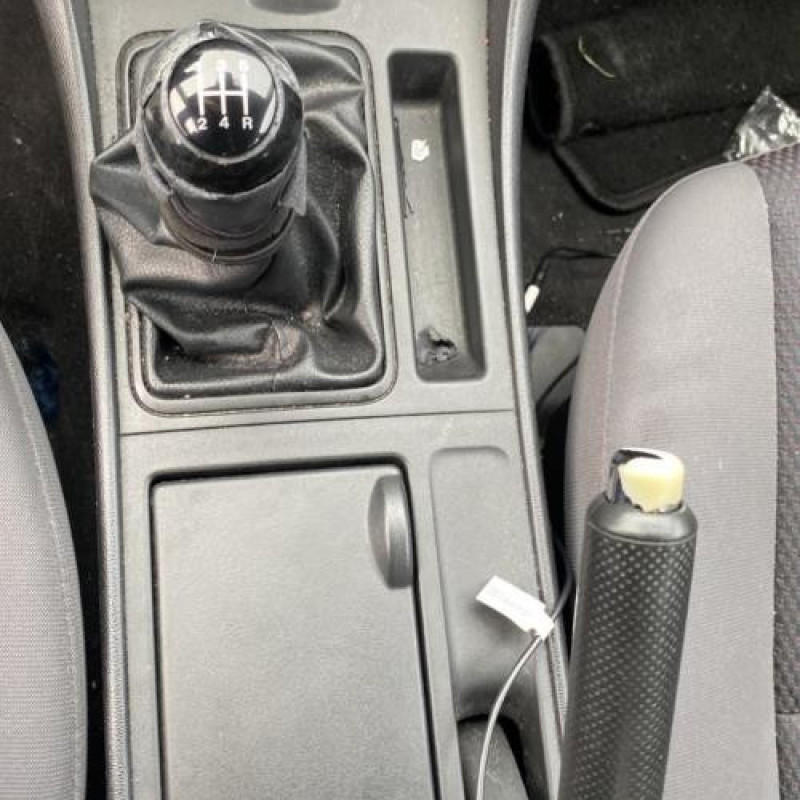 Pare boue arriere droit MAZDA 3 1 Photo n°12
