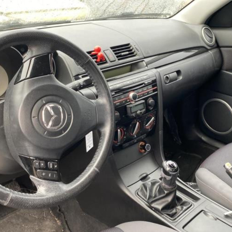 Pare boue arriere droit MAZDA 3 1 Photo n°20