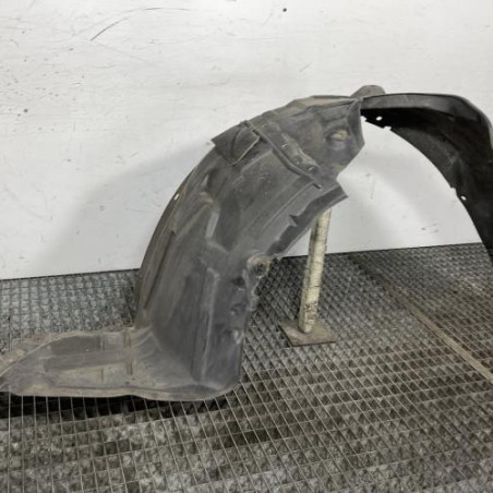 Pare boue avant droit MAZDA 3 1