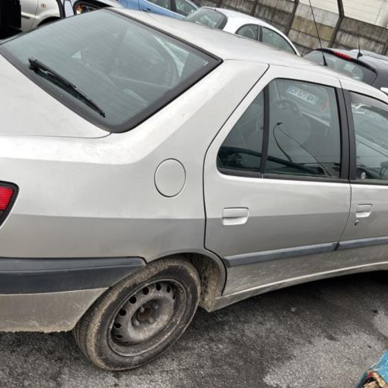 Serrure arriere droit PEUGEOT 306 Photo n°10