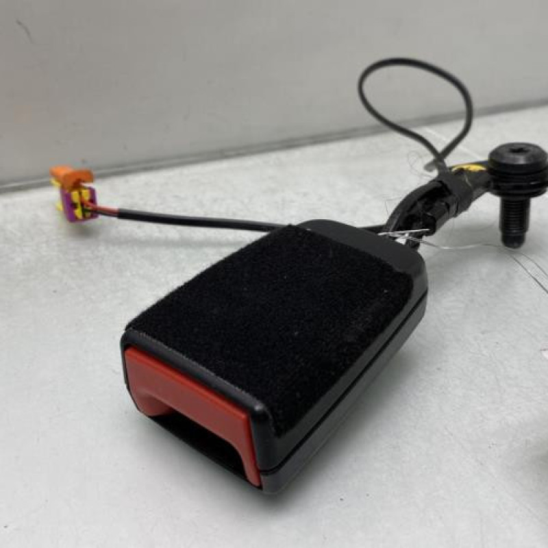 Attache ceinture arriere droit OPEL MERIVA B Photo n°1