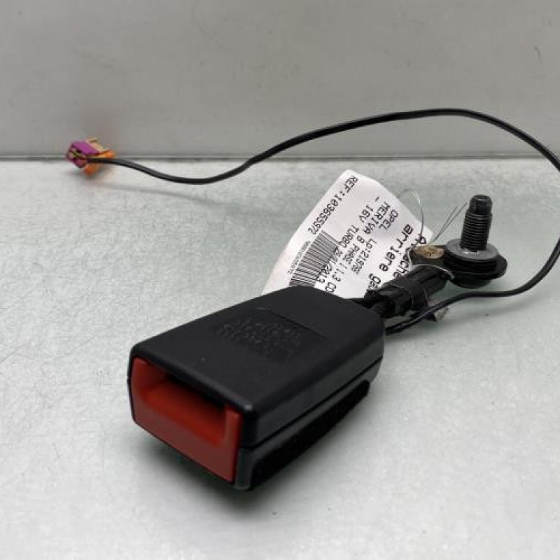 Attache ceinture arriere gauche OPEL MERIVA B Photo n°1