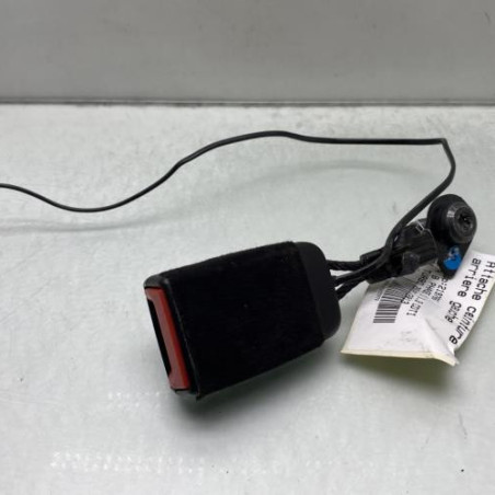 Attache ceinture arriere gauche OPEL MERIVA B