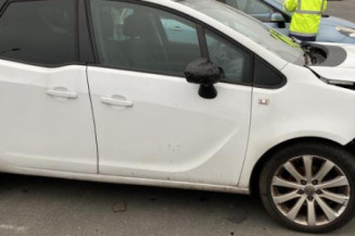 Pretensionneur de ceinture avant droit OPEL MERIVA B