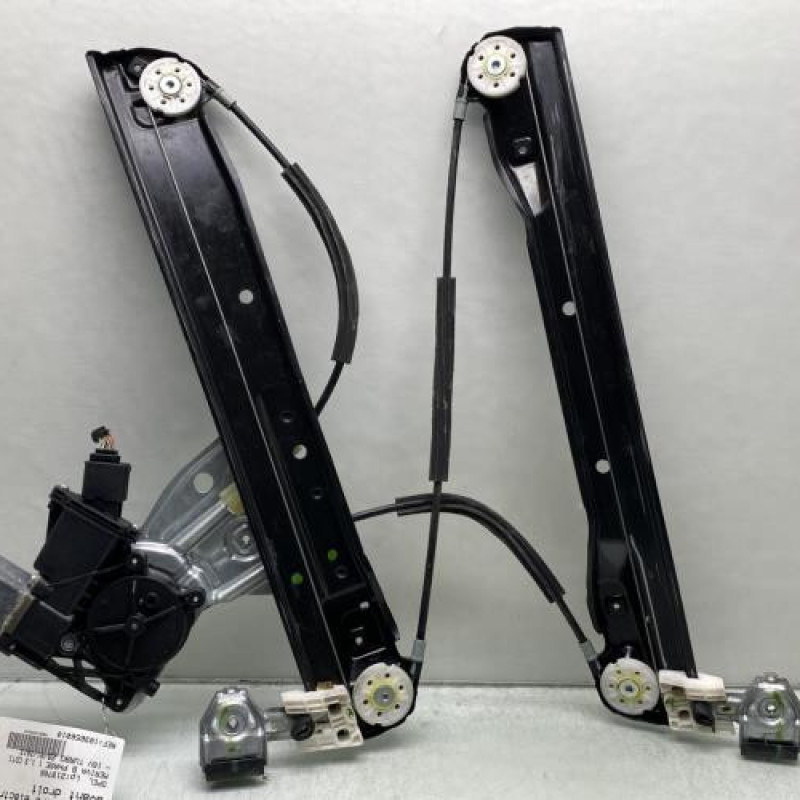 Leve vitre electrique avant droit OPEL MERIVA B Photo n°1