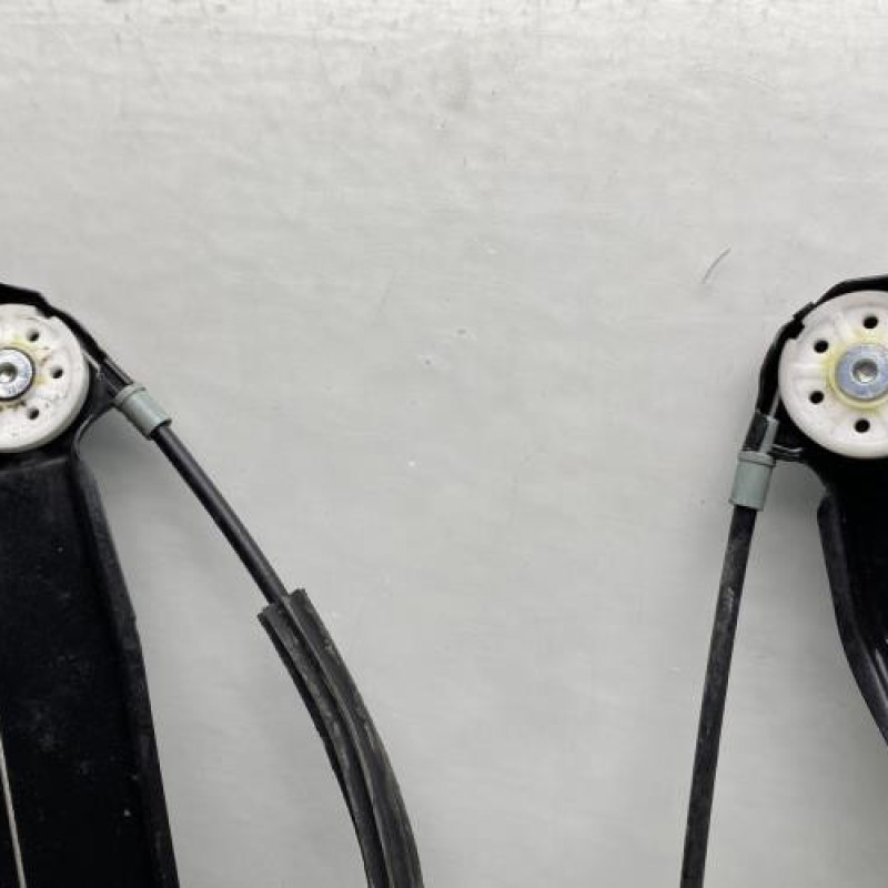 Leve vitre electrique avant droit OPEL MERIVA B Photo n°4