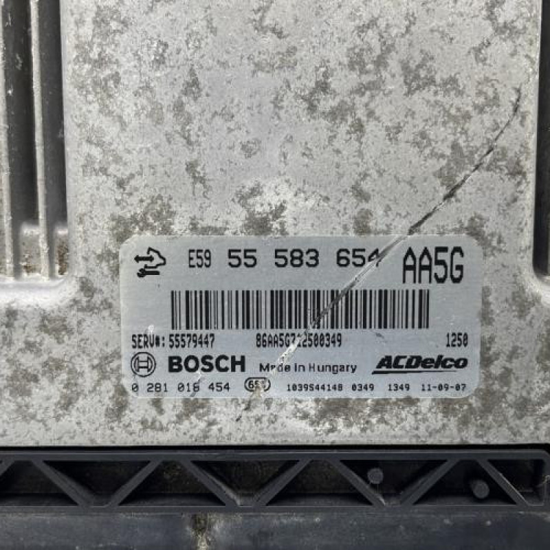 Calculateur moteur OPEL MERIVA B Photo n°2