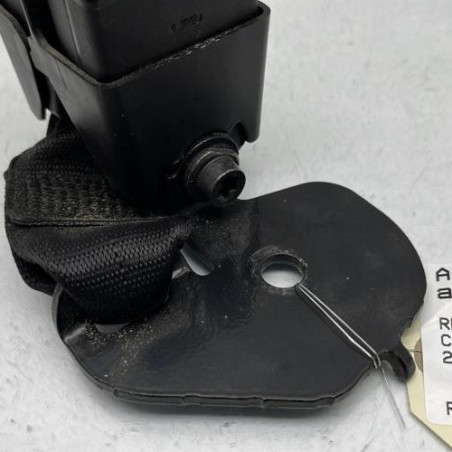 Attache ceinture arriere droit RENAULT CLIO 2