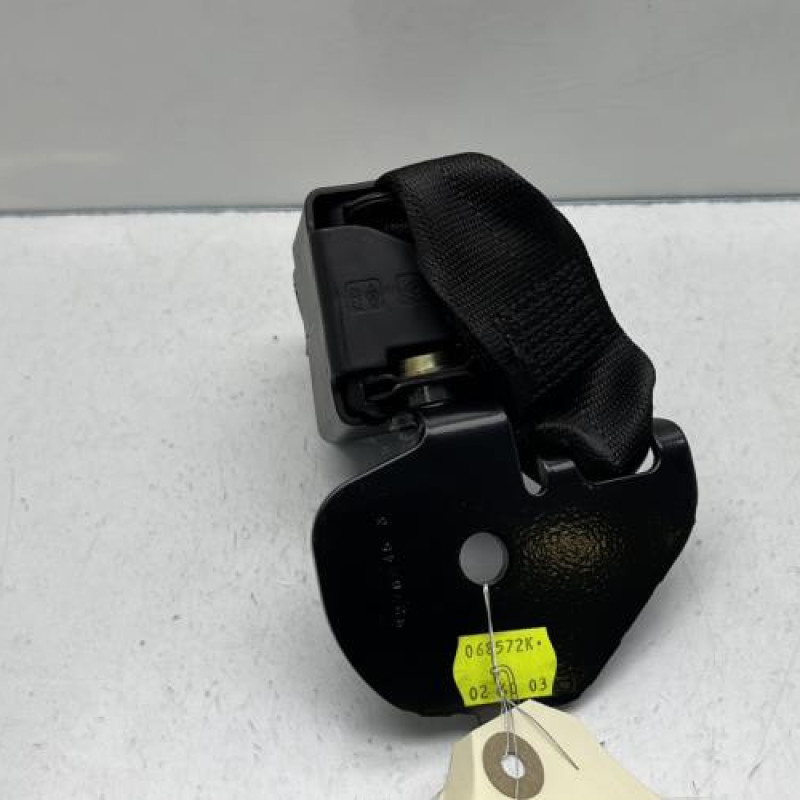 Attache ceinture arriere droit RENAULT CLIO 2 Photo n°4