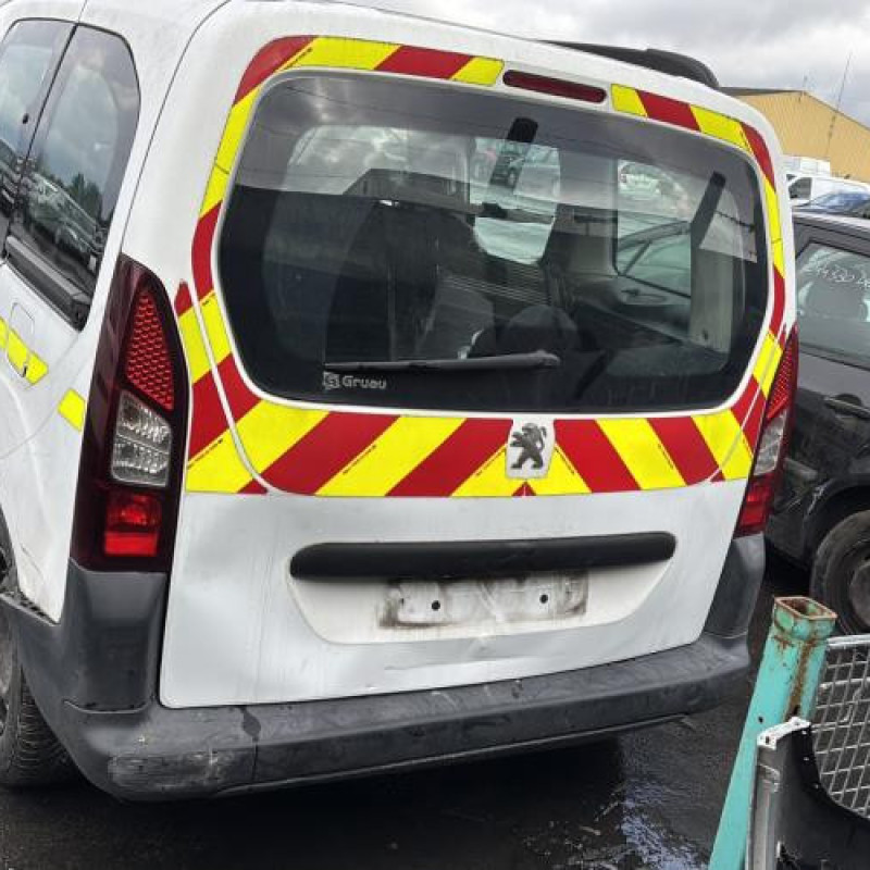 Boitier servitude moteur (BSM) PEUGEOT PARTNER 2 Photo n°8