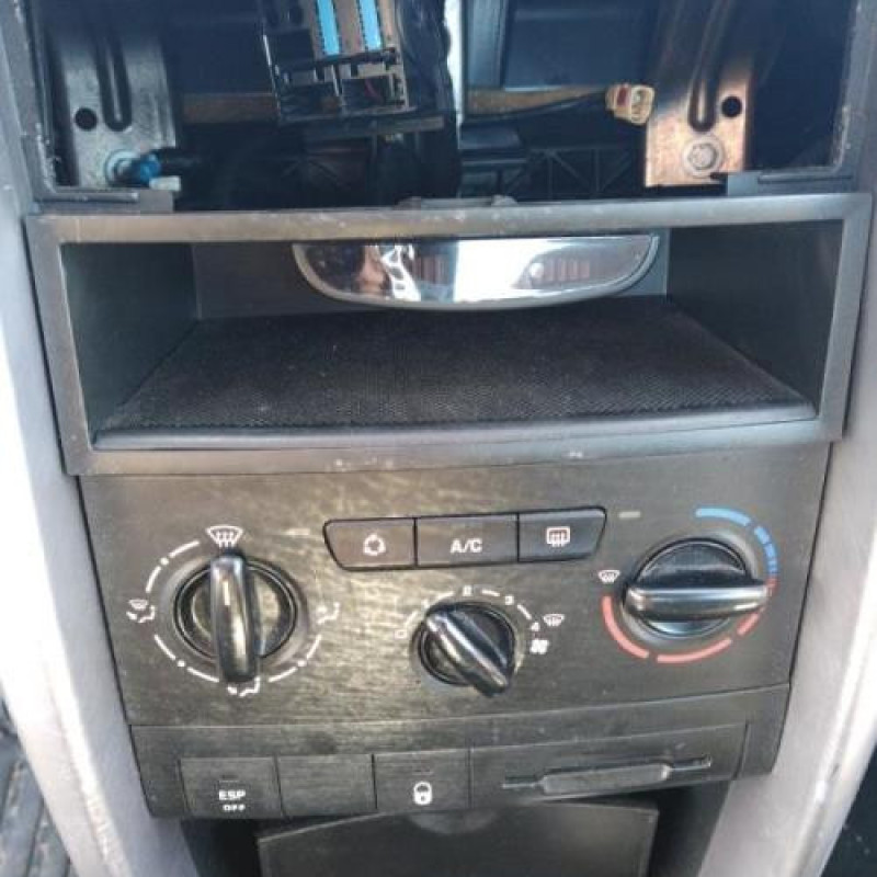 Boitier servitude moteur (BSM) PEUGEOT 207 Photo n°16