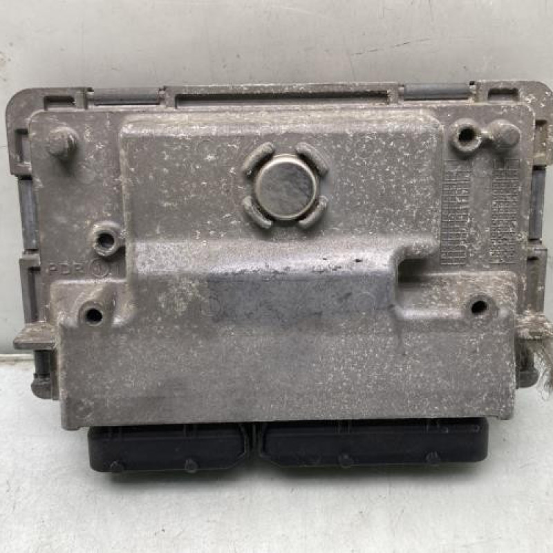 Calculateur moteur VOLKSWAGEN POLO 5 Photo n°1