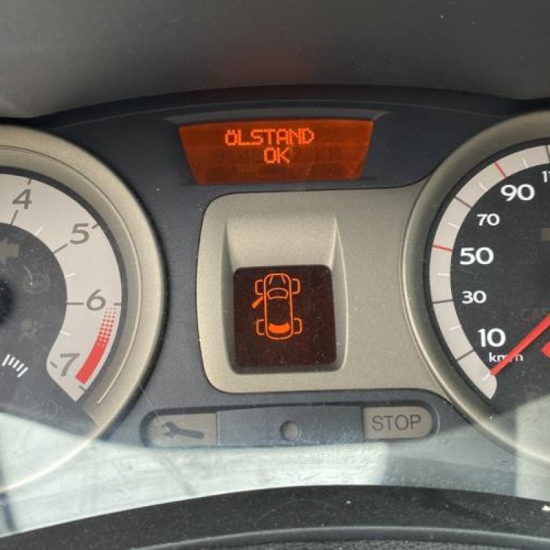 Bouchon de carburant RENAULT CLIO 3 Photo n°20