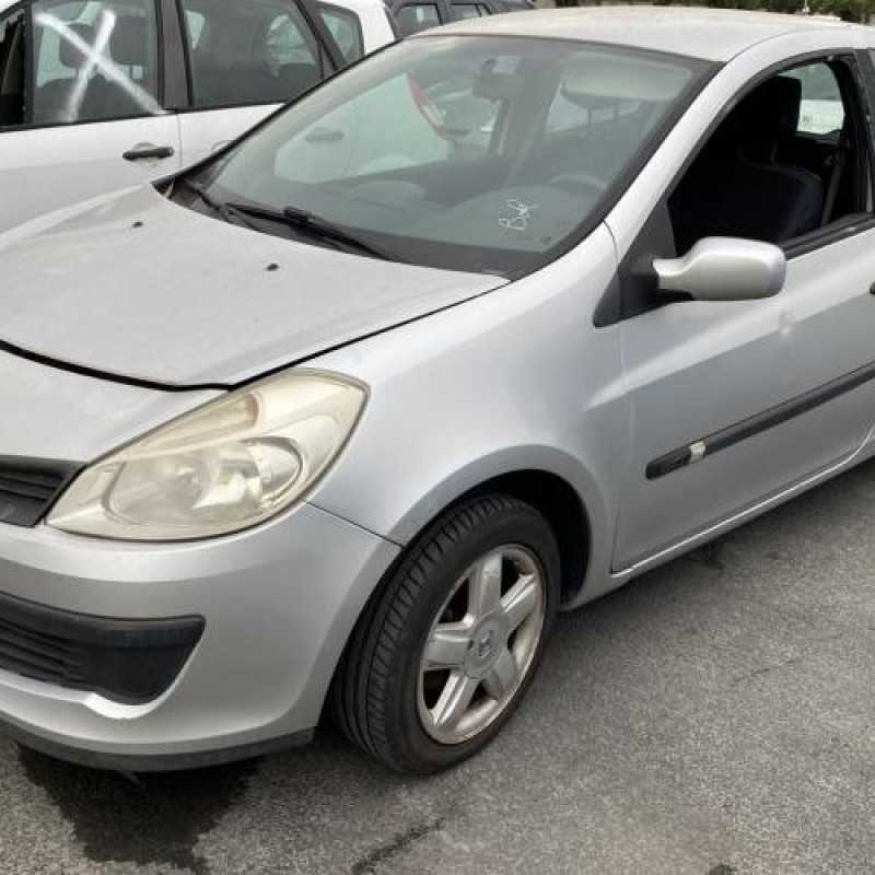 Bouchon de carburant RENAULT CLIO 3 Photo n°4