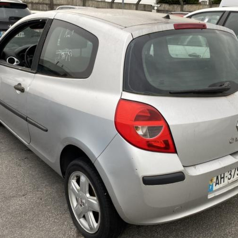 Bouchon de carburant RENAULT CLIO 3 Photo n°7