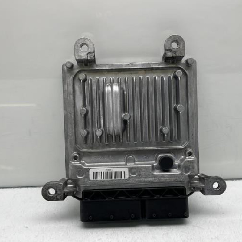 Calculateur moteur MERCEDES CLASSE C 204 Photo n°4
