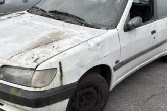 Serrure arriere droit PEUGEOT 306
