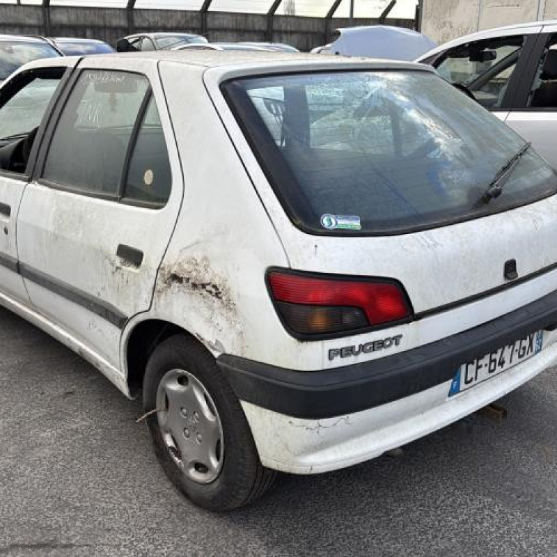Serrure arriere droit PEUGEOT 306 Photo n°8