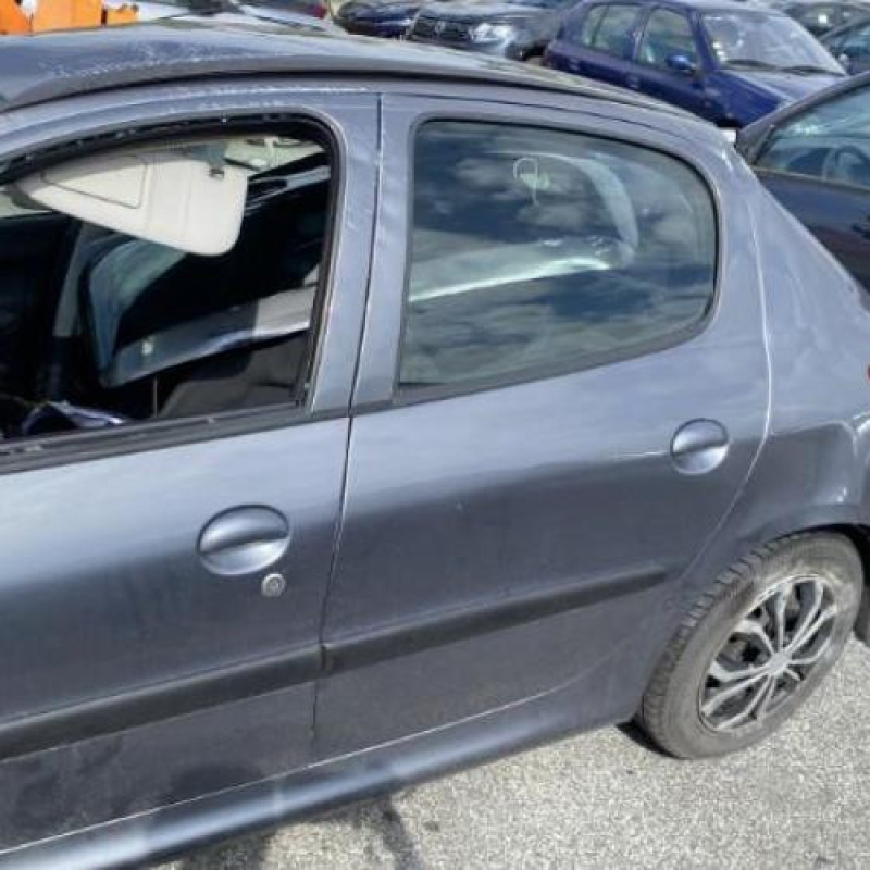 Boitier servitude moteur (BSM) PEUGEOT 206+ Photo n°8