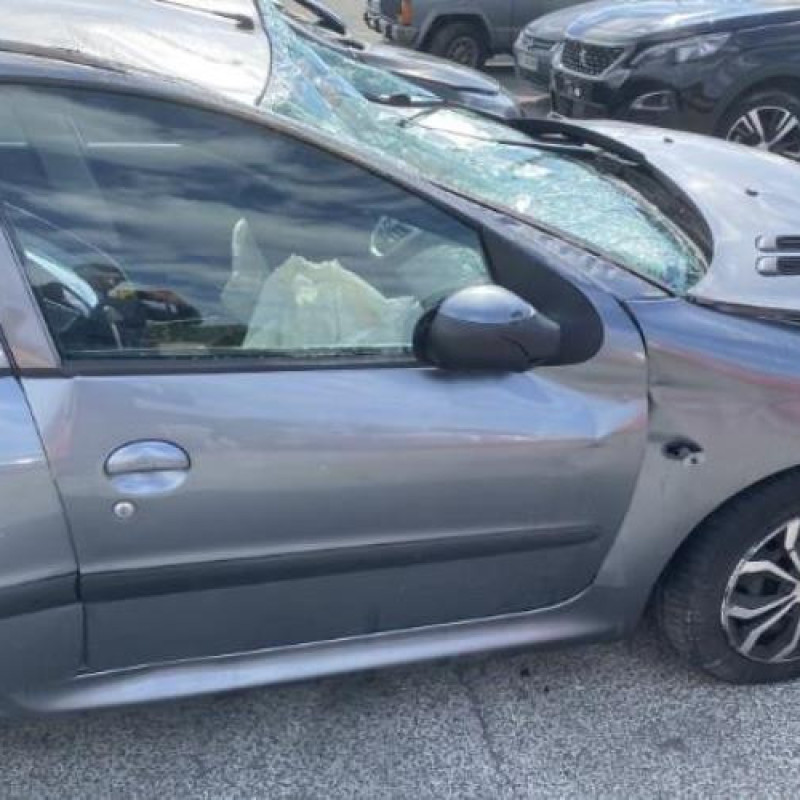 Boitier servitude moteur (BSM) PEUGEOT 206+ Photo n°15