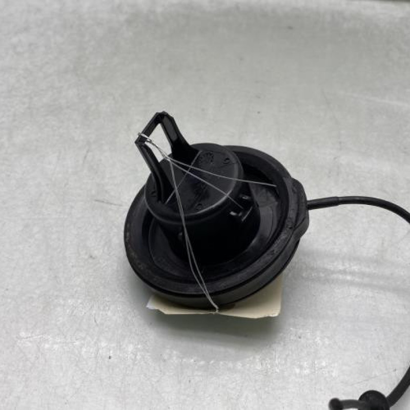 Bouchon de carburant OPEL CORSA F Photo n°3
