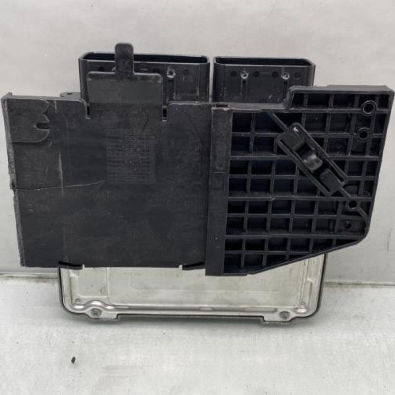 Calculateur moteur OPEL CORSA F Photo n°4