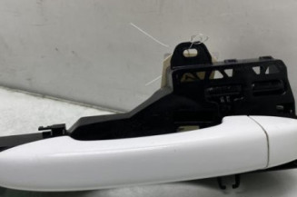 Poignee porte avant droit RENAULT CLIO 5 Photo n°1