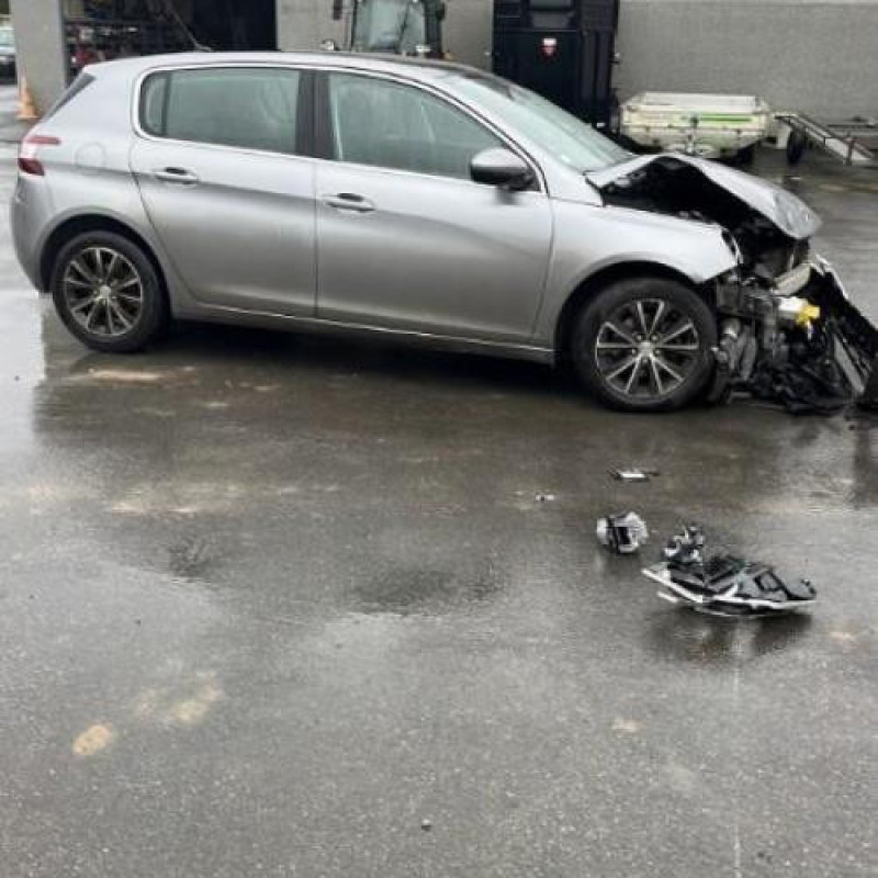 Malle/Hayon arriere PEUGEOT 308 2 Photo n°3