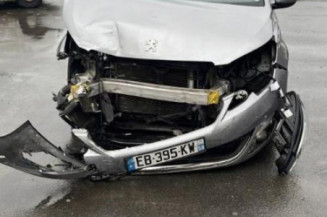 Poignee porte avant gauche PEUGEOT 308 2 Photo n°1