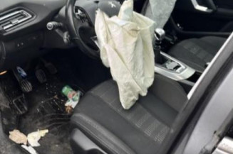 Poignee porte avant gauche PEUGEOT 308 2