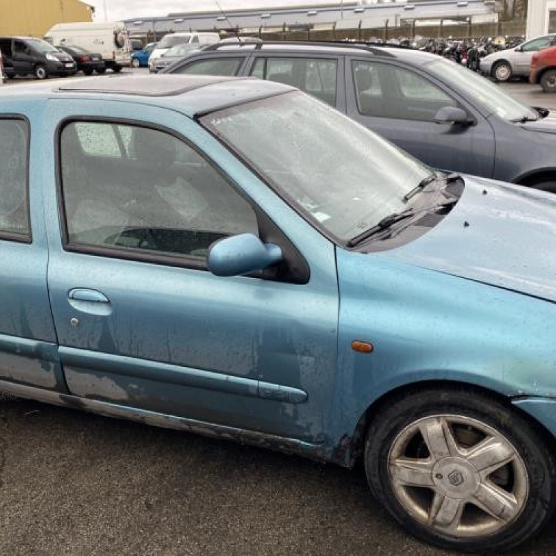 Vitre avant droit RENAULT CLIO 2 Photo n°13