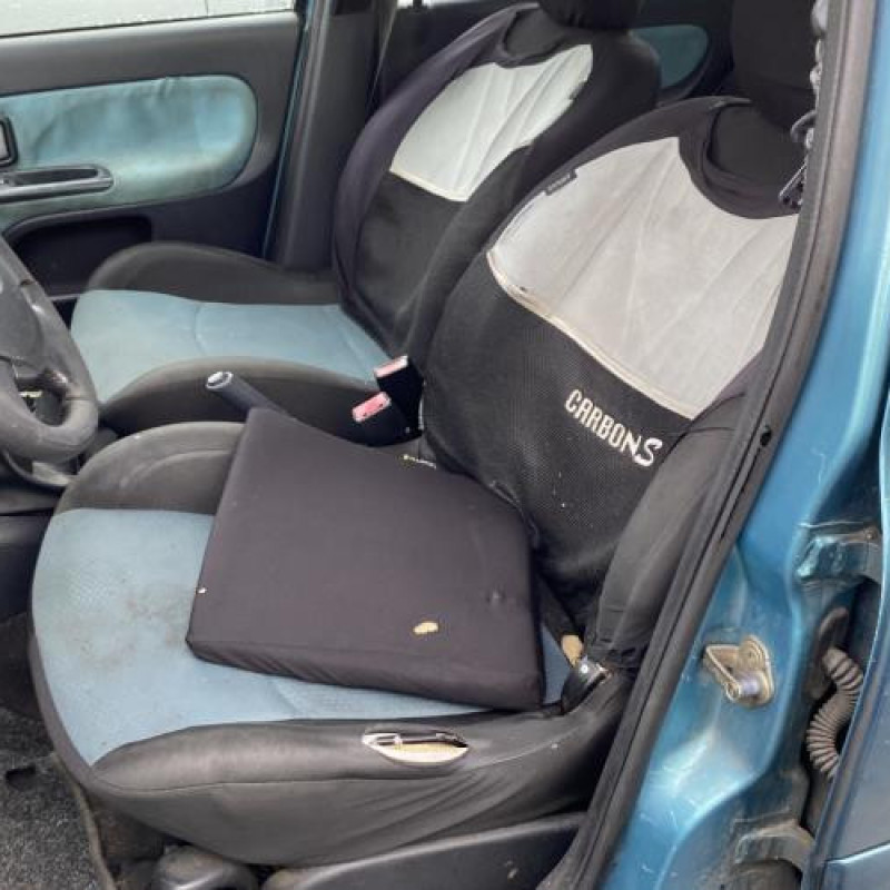 Vitre avant droit RENAULT CLIO 2 Photo n°17