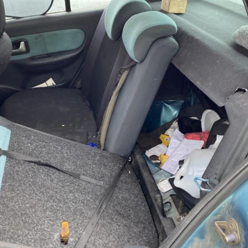 Vitre avant droit RENAULT CLIO 2 Photo n°18