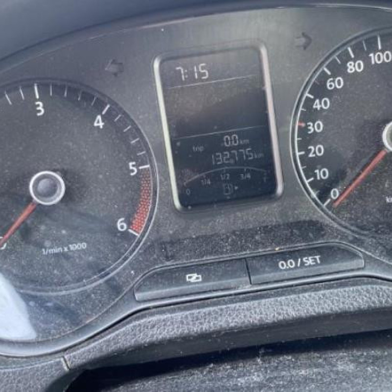 Calculateur moteur VOLKSWAGEN POLO 5 Photo n°8