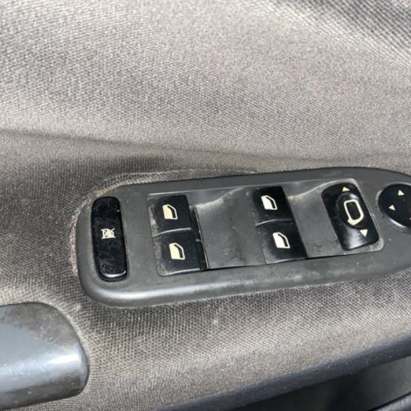 Poignee porte arriere gauche CITROEN C5 1 Photo n°13