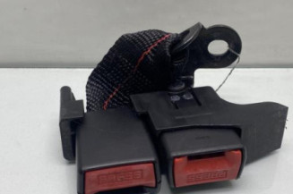 Attache ceinture arriere droit RENAULT CLIO 3 Photo n°1