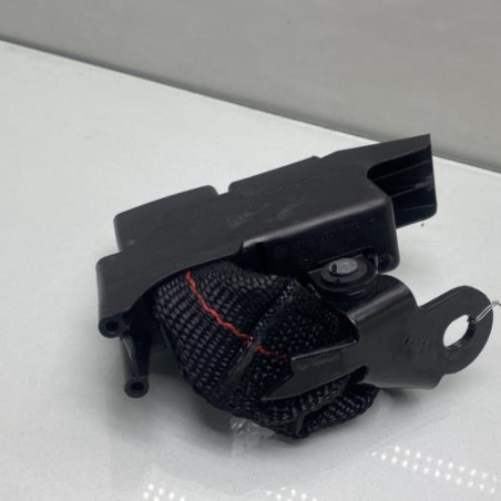 Attache ceinture arriere droit RENAULT CLIO 3