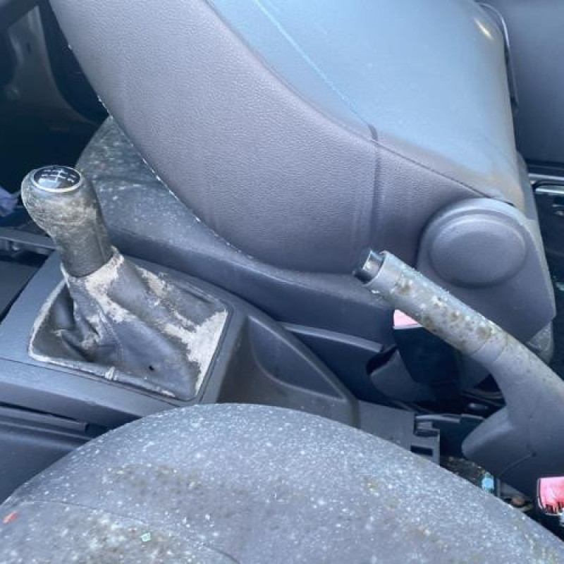 Custode arriere droit VOLKSWAGEN POLO 4 Photo n°8