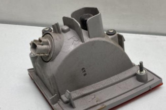 Anti brouillard arriere droit TOYOTA YARIS 2